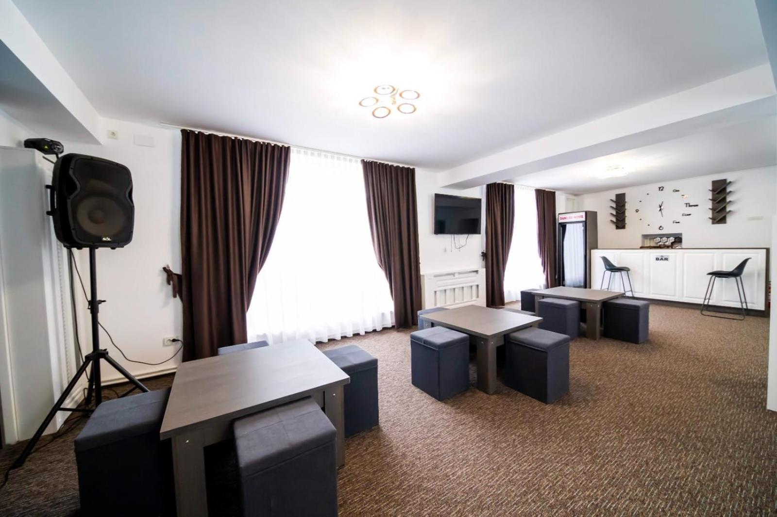 Danube Home Ostrovu Corbului Exterior foto